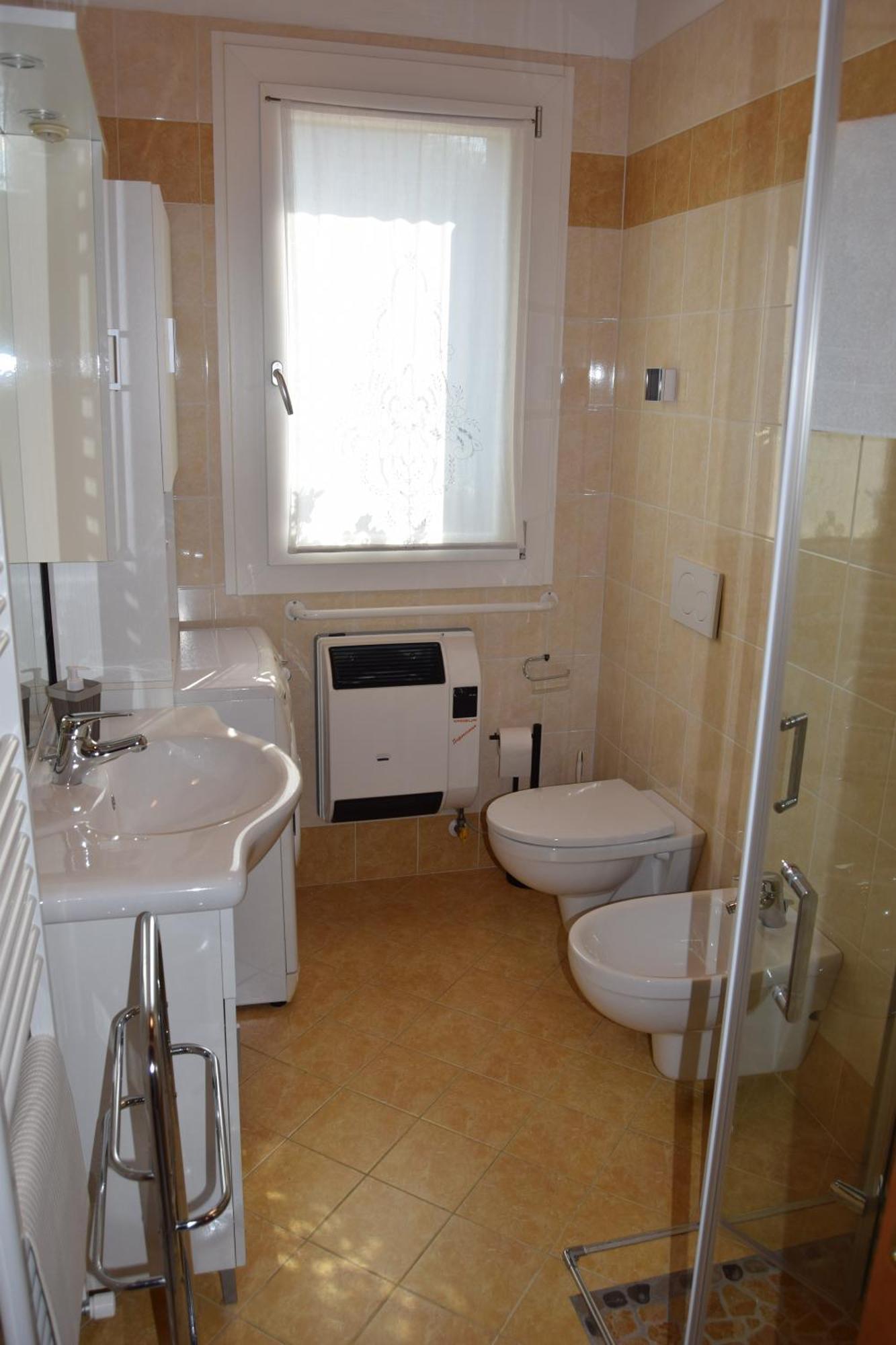 B&B We Care Appartamento Lendinara Exterior photo